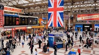 A Walk Through The London Victoria Station London England [upl. by Palla]